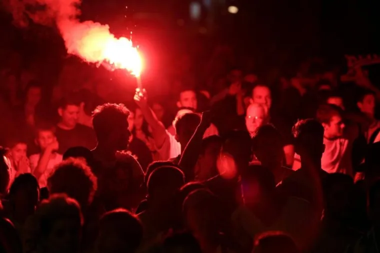 LUDNICA U RIJECI: Pogledajte kako su navijači proslavili osvajanje duple krune