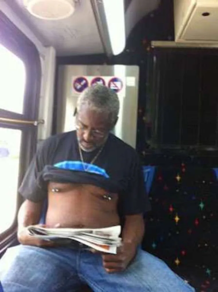 JAVNI PRIJEVOZ MOŽE BITI PAKAO: Odvratni i bizarni prizori koji su nezaobilazna strana svakodnevice