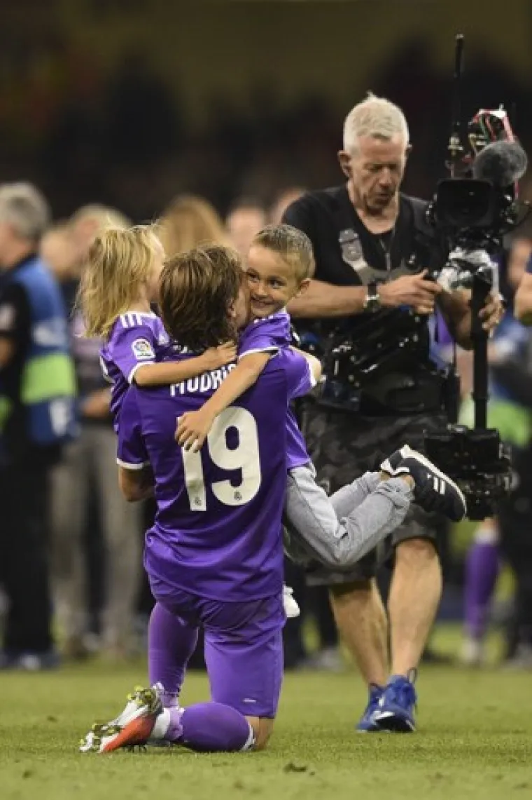 Na Millennium stadionu u Cardiffu u velikom finalu Lige prvaka Real je s 4-1 deklasirao Juventus.