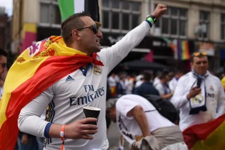 &Scaron;panjolski i talijanski navijači napravili su pravu ludnicu u prijestolnici Walesa.