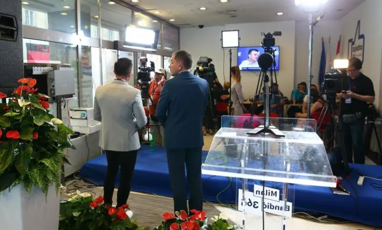 Atmosfera u stožeru Milana Bandića