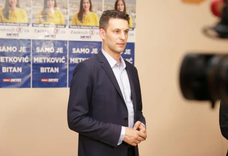 Božo Petrov teško je podnio poraz Mosta u Metkoviću...