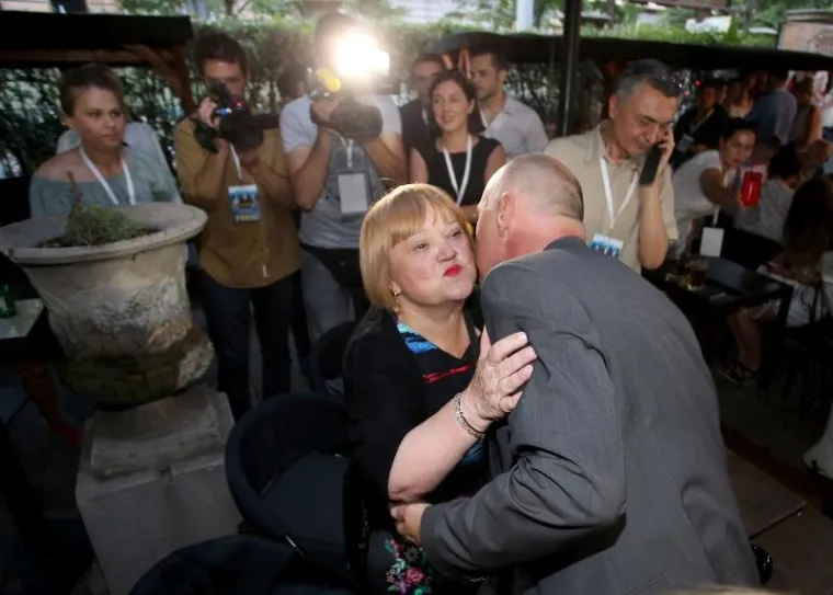 ZAGREB: Čekanje rezultata drugog kruga lokalnih izbora u stožeru Anke Mrak-Tarita&scaron;