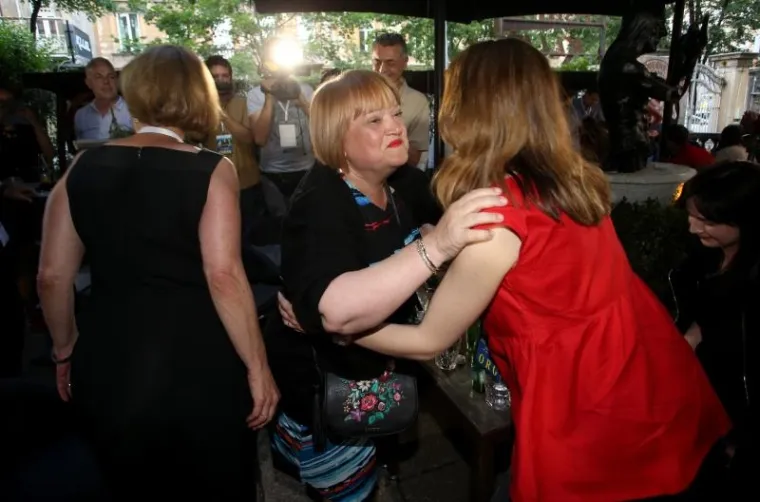 ZAGREB: Čekanje rezultata drugog kruga lokalnih izbora u stožeru Anke Mrak-Tarita&scaron;