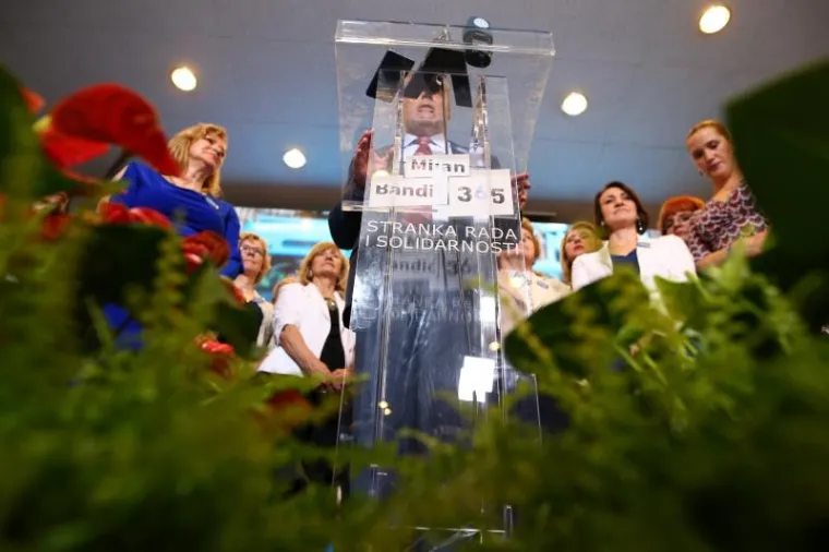 ZAGREB: Milan Bandić održao govor nakon pobjede u drugom krugu lokalnih izbora