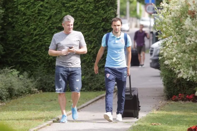 Hrvatski nogometni reprezentativci okupili su se u ponedjeljak u Zagrebu za "akciju Island".