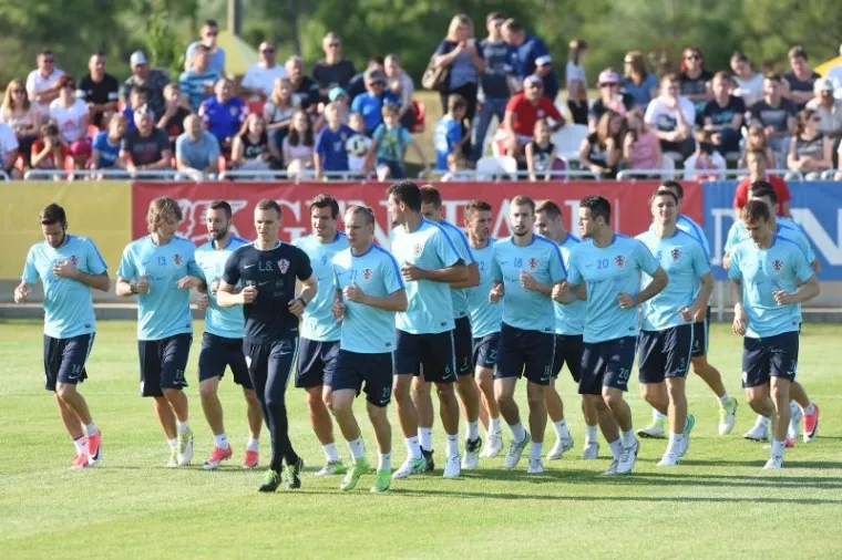 VATRENI SE PRIPREMAJU ZA ISLAND: Čačićevi izabranici spremni za nastavak kvalifikacija za odlazak na Svjetsko prvenstvo