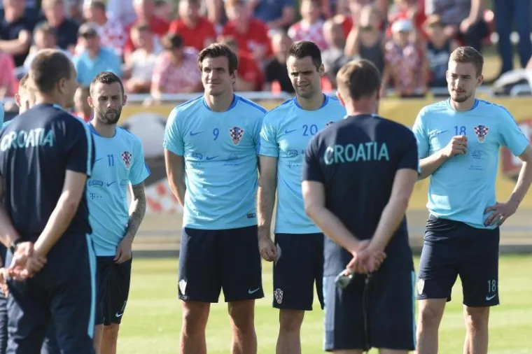 VATRENI SE PRIPREMAJU ZA ISLAND: Čačićevi izabranici spremni za nastavak kvalifikacija za odlazak na Svjetsko prvenstvo