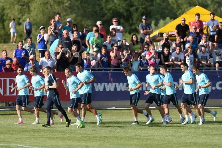 VATRENI SE PRIPREMAJU ZA ISLAND: Čačićevi izabranici spremni za nastavak kvalifikacija za odlazak na Svjetsko prvenstvo