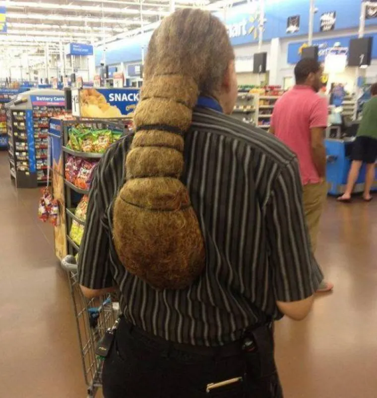 NEVJEROJATNO, ALI NIKAD JU NISU PRALI NITI REZALI: Pogledajte &scaron;to se dogodi kada potpuno zanemarite svoju kosu