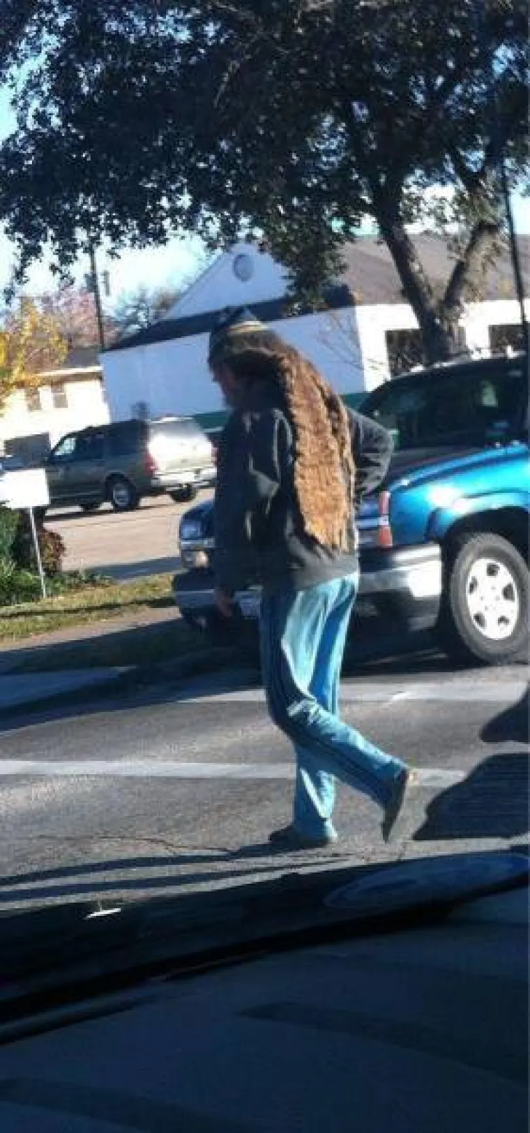 NEVJEROJATNO, ALI NIKAD JU NISU PRALI NITI REZALI: Pogledajte &scaron;to se dogodi kada potpuno zanemarite svoju kosu