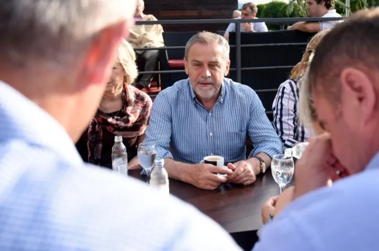 BANDIĆ NASTAVLJA DELATI: Rano jutros obišao rekonstrukciju ceste u Ježdovcu