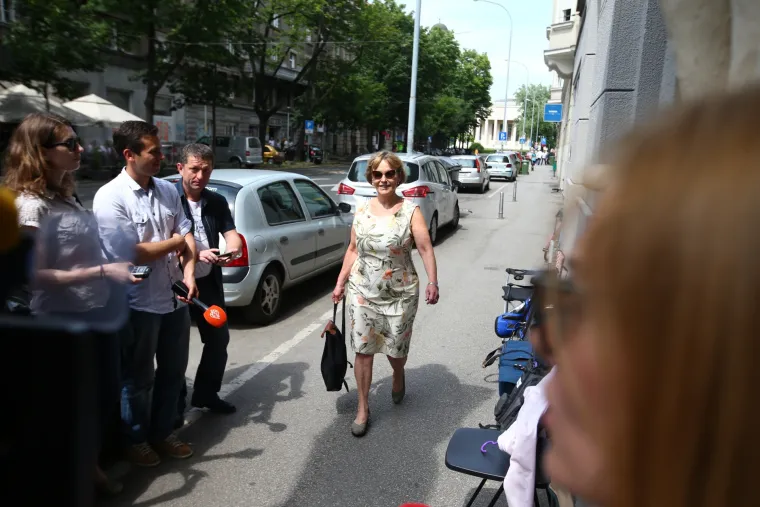 Članovi stranke dolaze na sjednicu Predsjedni&scaron;tva HNS-a