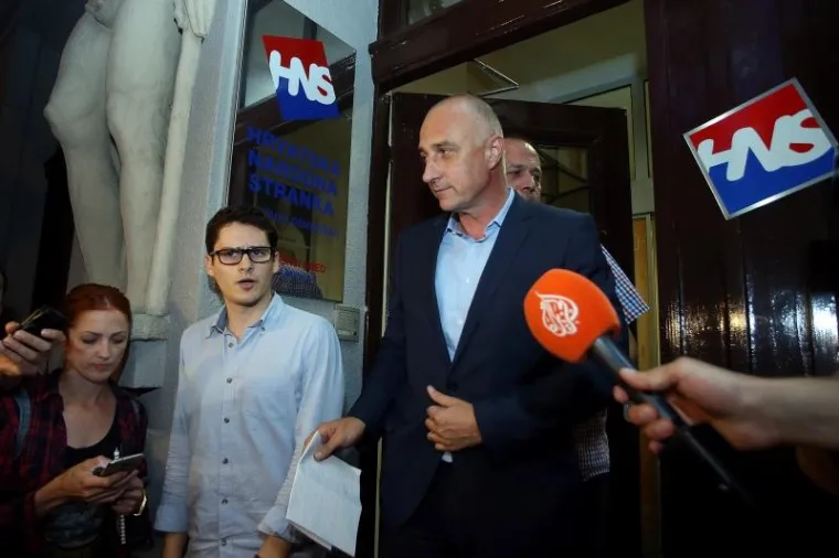 ZAVRŠILA SEDMOSATNA SJEDNICA PREDSJEDNIŠTVA HNS-a: Ivan Vrdoljak podnio ostavku, HNS neće u Vladu s HDZ-om