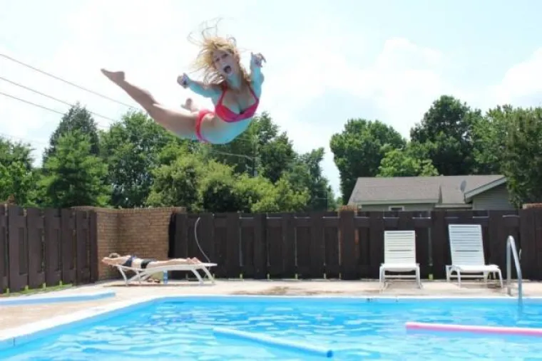 RASPOJASALE SE KAO DA SUTRA NE POSTOJI: Sutra je ipak stiglo, a ovo su fotografije njihovog ludog provoda