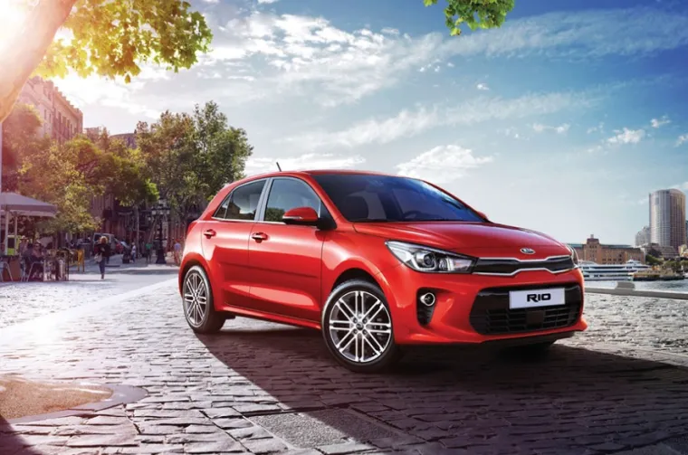 Dimenzije četvrte generacija modela, čiji je prethodnik lani prodan u više od 450,000 primjeraka, iznose 4065 mm dužine, 1450 mm visine  i 1725 mm širine.