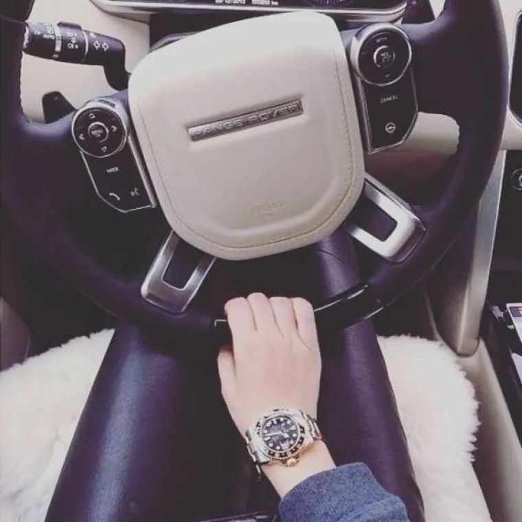 BOGATA DJEČURLIJA STVARNO NEMA MJERU: Pogledajte kako se novcem razbacuju djeca bogatih &Scaron;vicaraca