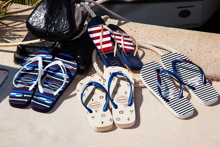 Inspirirane brodovima i plovidbom, Havaianas Nautical japanke nas podsjećaju na ljepotu i slobodu plovidbe morem.