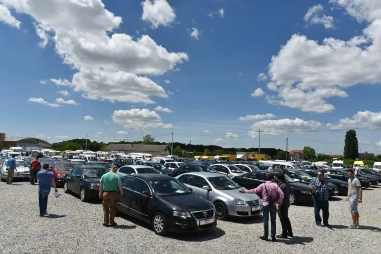 USKORO VELIKA DRAŽBA DRŽAVNIH AUTA: Pogledajte &scaron;to se sve nudi, možda nađete ne&scaron;to za sebe