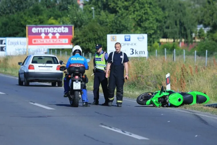 TE&Scaron;KA PROMETNA NESREĆA KOD OSIJEKA: Motociklist poginuo na obilaznici D2