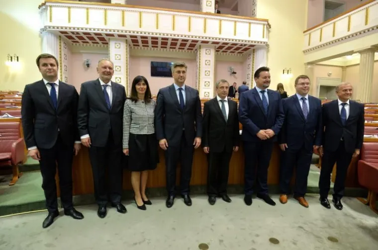 Novi ministri uz premijera Plenkovića