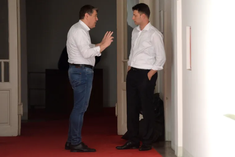 Boris Lalovac i Bozo Petrov u razgovoru u Saboru