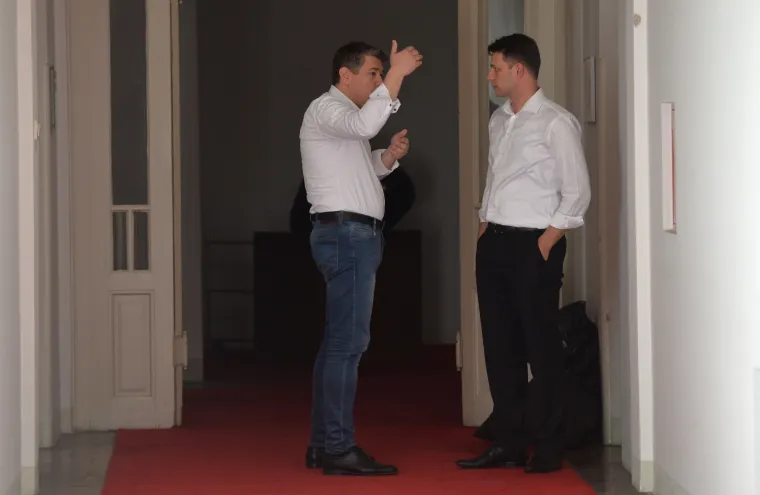 Boris Lalovac i Bozo Petrov u razgovoru u Saboru