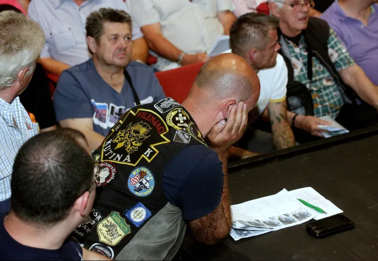 U KNAP-u održana aukcija 235 državnih vozila