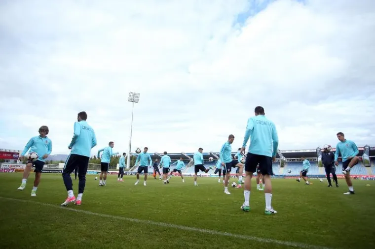 VATRENI ODRADILI TRENING NA ISLANDU: Pogledajte kako je izgledala posljednja provjera uoči utakmice