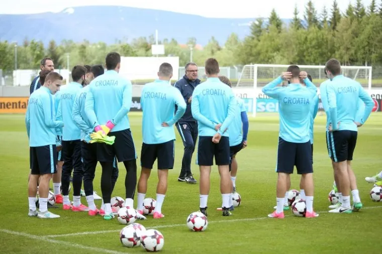 VATRENI ODRADILI TRENING NA ISLANDU: Pogledajte kako je izgledala posljednja provjera uoči utakmice