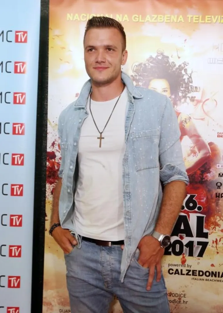 CMC FESTIVAL OKUPIO KREMU DOMAĆE ESTRADE: Sve se sjajilo od čudesnih haljina i rasko&scaron;nih nastupa, pogledajte ih samo