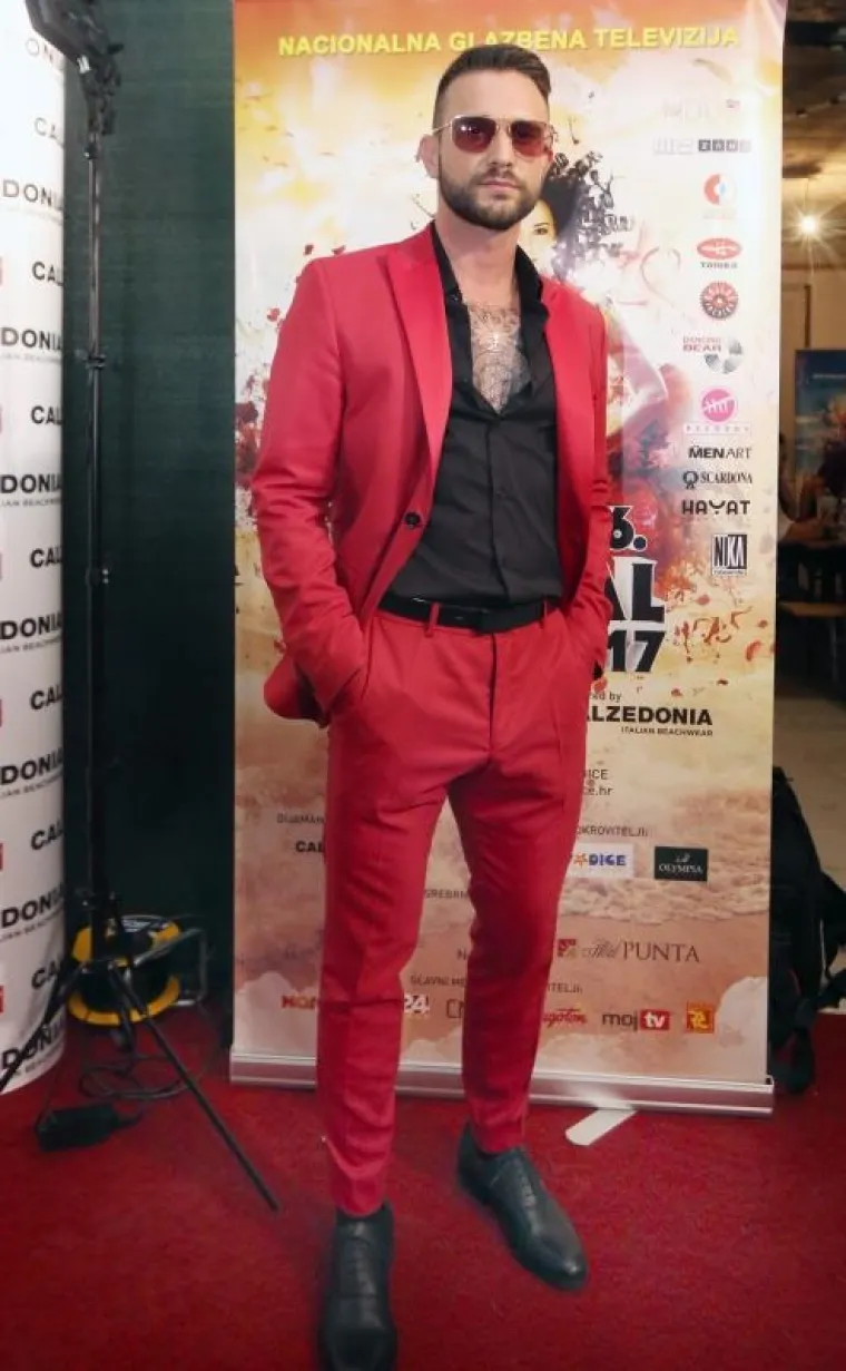 CMC FESTIVAL OKUPIO KREMU DOMAĆE ESTRADE: Sve se sjajilo od čudesnih haljina i rasko&scaron;nih nastupa, pogledajte ih samo