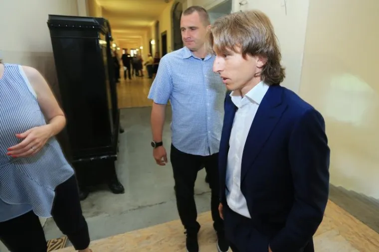 SUĐENJE ZDRAVKU MAMIĆU: Luka Modrić stigao na sud, sjeo na klupu za svjedoke
