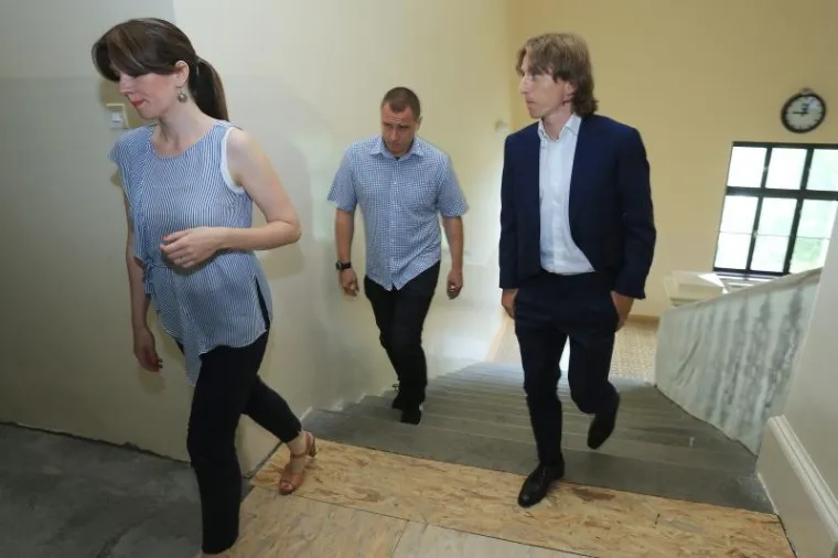 SUĐENJE ZDRAVKU MAMIĆU: Luka Modrić stigao na sud, sjeo na klupu za svjedoke