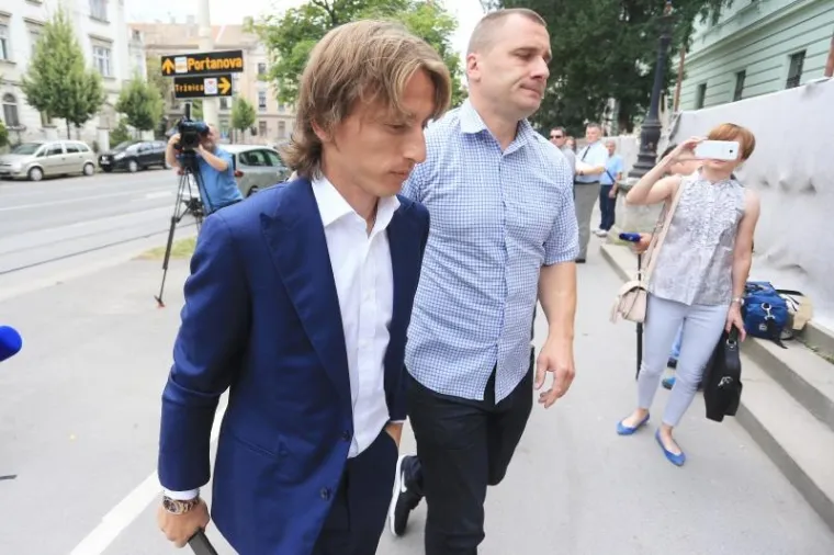 SUĐENJE ZDRAVKU MAMIĆU: Luka Modrić stigao na sud, sjeo na klupu za svjedoke
