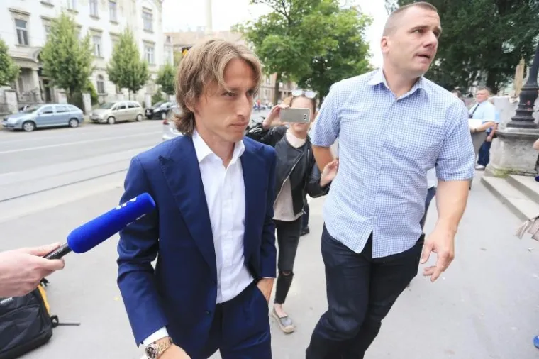 SUĐENJE ZDRAVKU MAMIĆU: Luka Modrić stigao na sud, sjeo na klupu za svjedoke