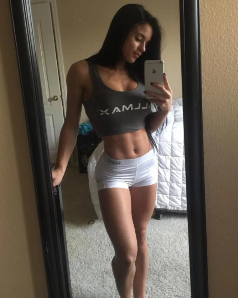 VANI JE VRUĆE, ALI ONE JO&Scaron; DIŽU TEMPERATURU: Bijela boja je jedino &scaron;to je čedno na njima