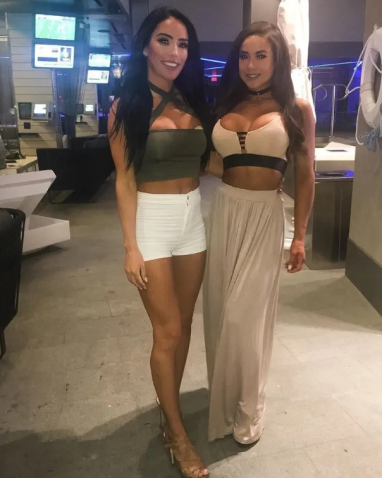 VANI JE VRUĆE, ALI ONE JO&Scaron; DIŽU TEMPERATURU: Bijela boja je jedino &scaron;to je čedno na njima