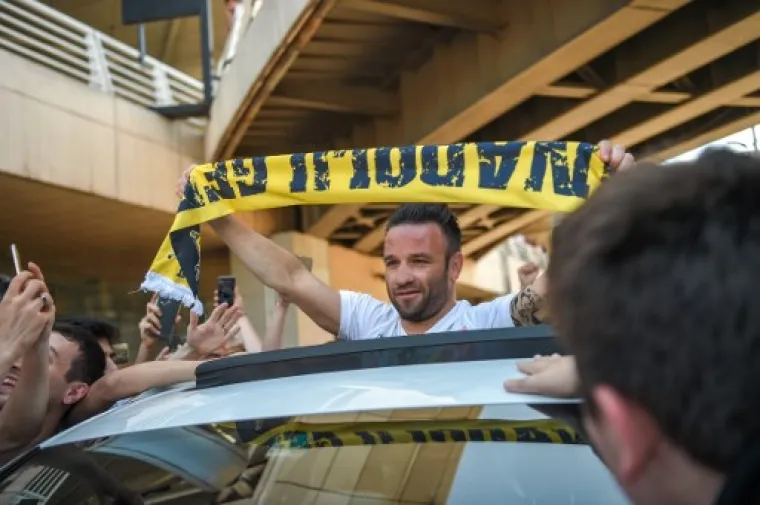 NAVIJAČI U TRANSU: Biv&scaron;i francuski reprezentativac zapalio fanove u Istanbulu