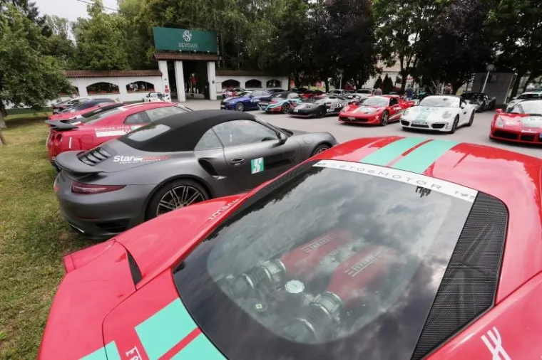 VINTAGE U RAKITJU: 47 vintage sportskih automobila na proputovanju Europom okupilo se kraj Zagreba