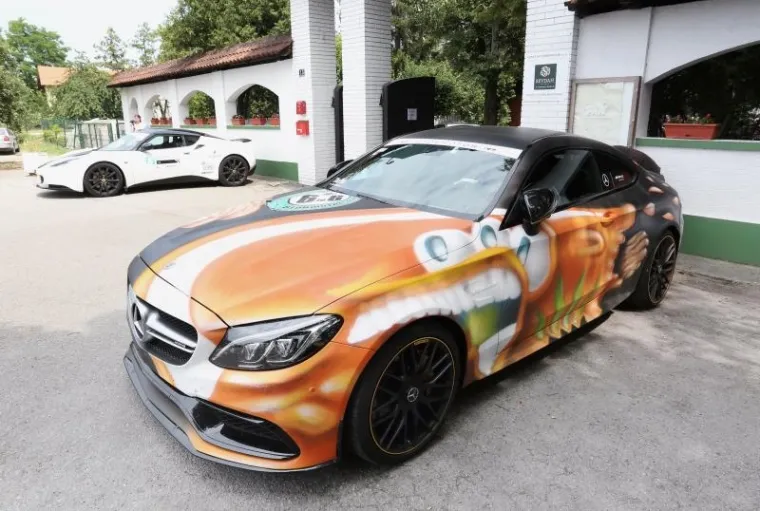 VINTAGE U RAKITJU: 47 vintage sportskih automobila na proputovanju Europom okupilo se kraj Zagreba