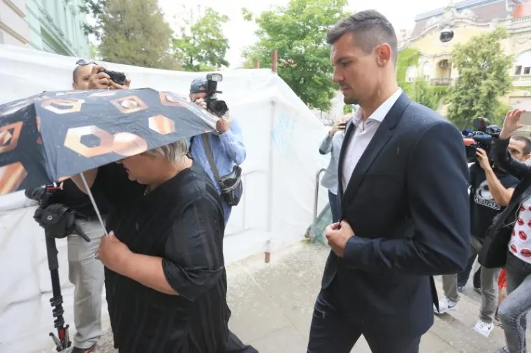 INCIDENT NA SUĐENJU MAMIĆU: Pogledajte kako je Zdravko Mamić poludio na svoje odvjetnike