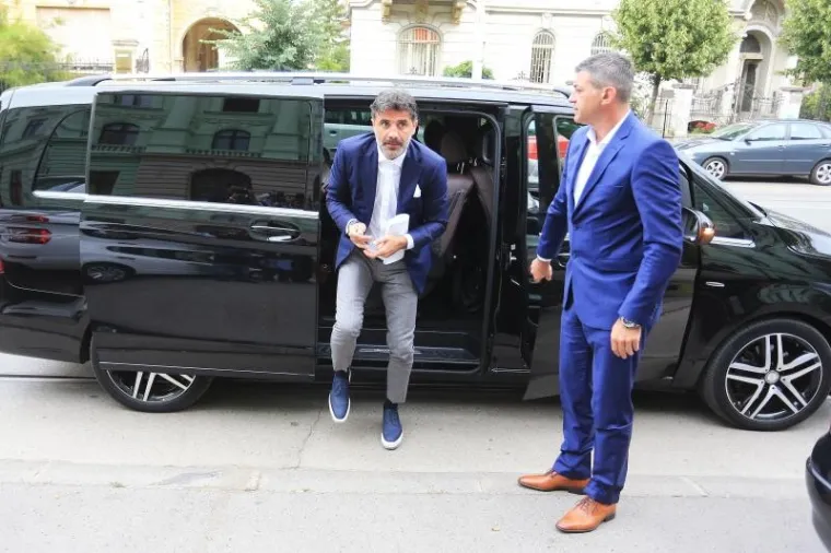 INCIDENT NA SUĐENJU MAMIĆU: Pogledajte kako je Zdravko Mamić poludio na svoje odvjetnike