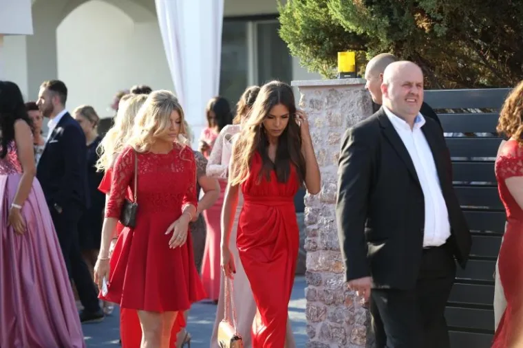 RASKO&Scaron;NO VJENČANJE NAKON DUGOGODI&Scaron;NJE LJUBAVI: Mateo Kovačić oženio prelijepu Izabel