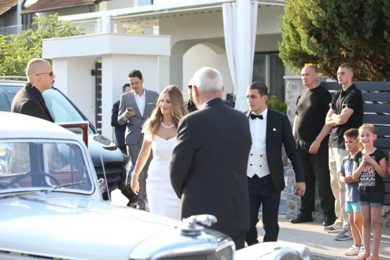 Vjenčali su se hrvatski reprezentativac i nogometa&scaron; Real Madrida Mateo Kovačić i Izabel Andrijanić