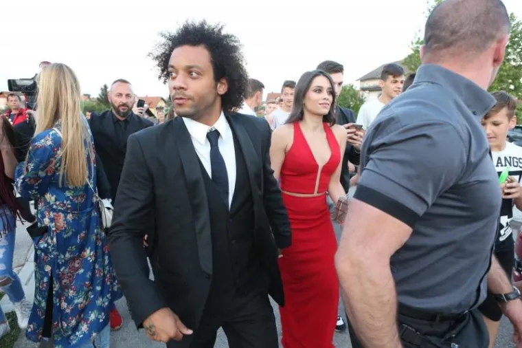 RASKO&Scaron;NO VJENČANJE NAKON DUGOGODI&Scaron;NJE LJUBAVI: Mateo Kovačić oženio prelijepu Izabel