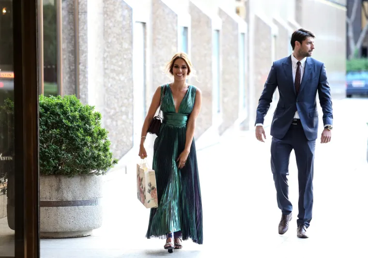 Uzvanici dolaze u hotel Westin na svadbenu večeru Matea Kovačića i Izabel Andrijanić