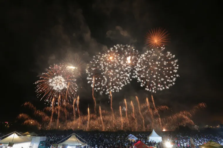 Nastup grupe Mirnovec na 17. Međunarodnom festivalu vatrometa