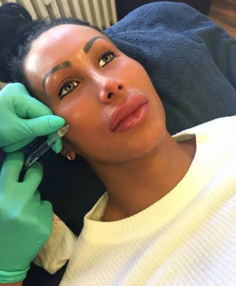 OPSJEDNUTE SU SILIKONIMA: Čini li se i vama da su možda pretjerale s uštrcavanjem plastike u svoje tijelo?