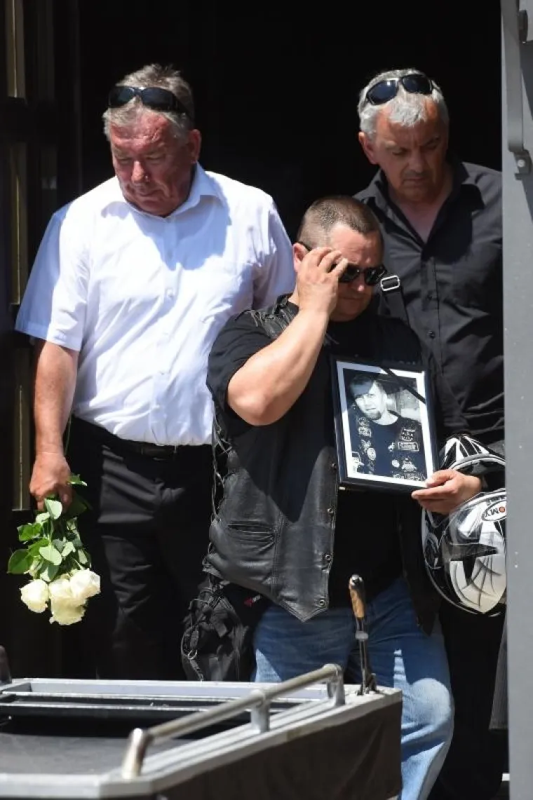 TRAGEDIJA KRAJ ZAVILA U CRNO: Obitelji i prijatelji se oprostili od omiljenog varaždinskog bajkera